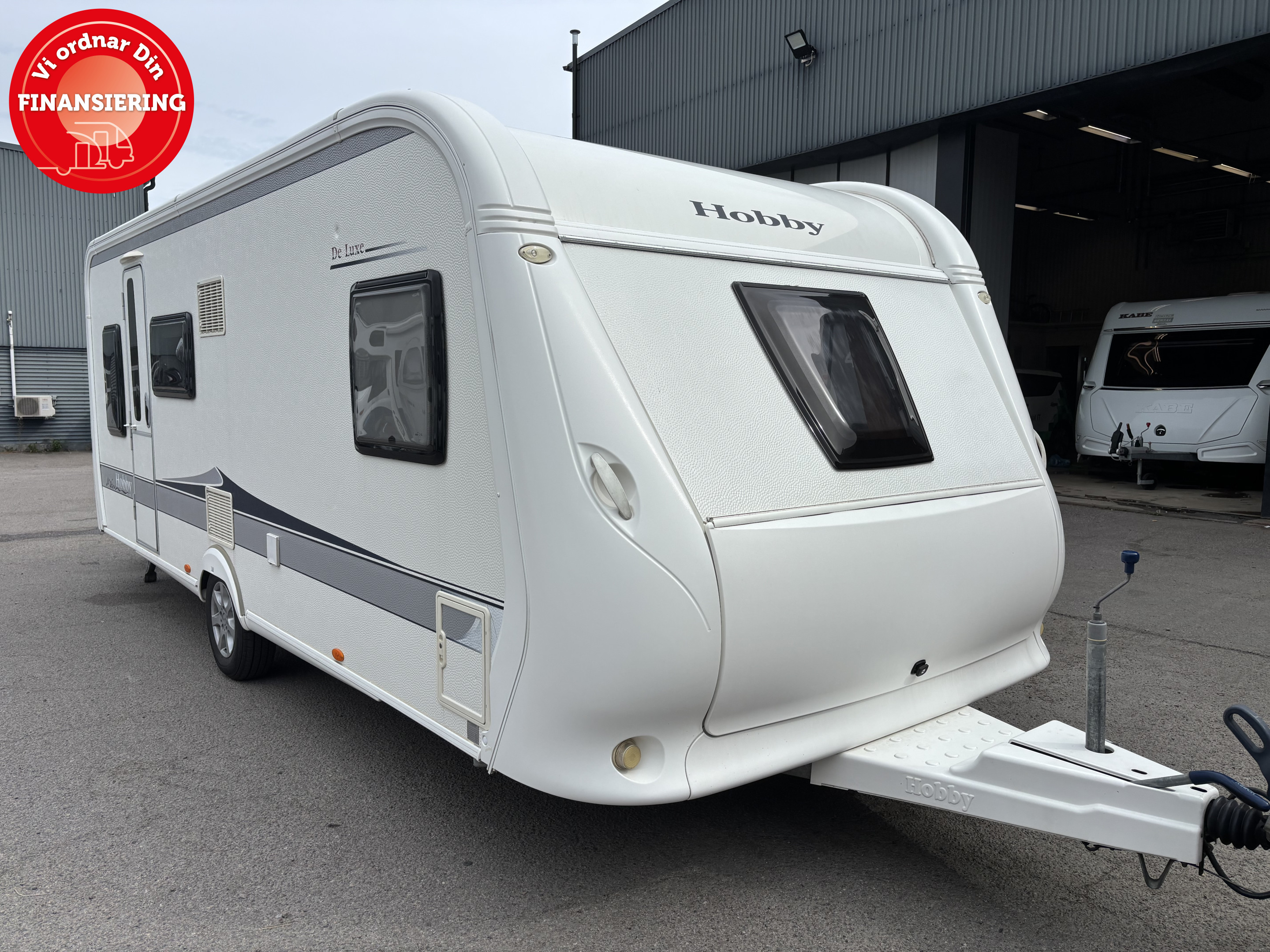Produktbild 1 - Hobby HOBBY 560 KMFE DE LUXE BARNKAMMARVAGN 2012