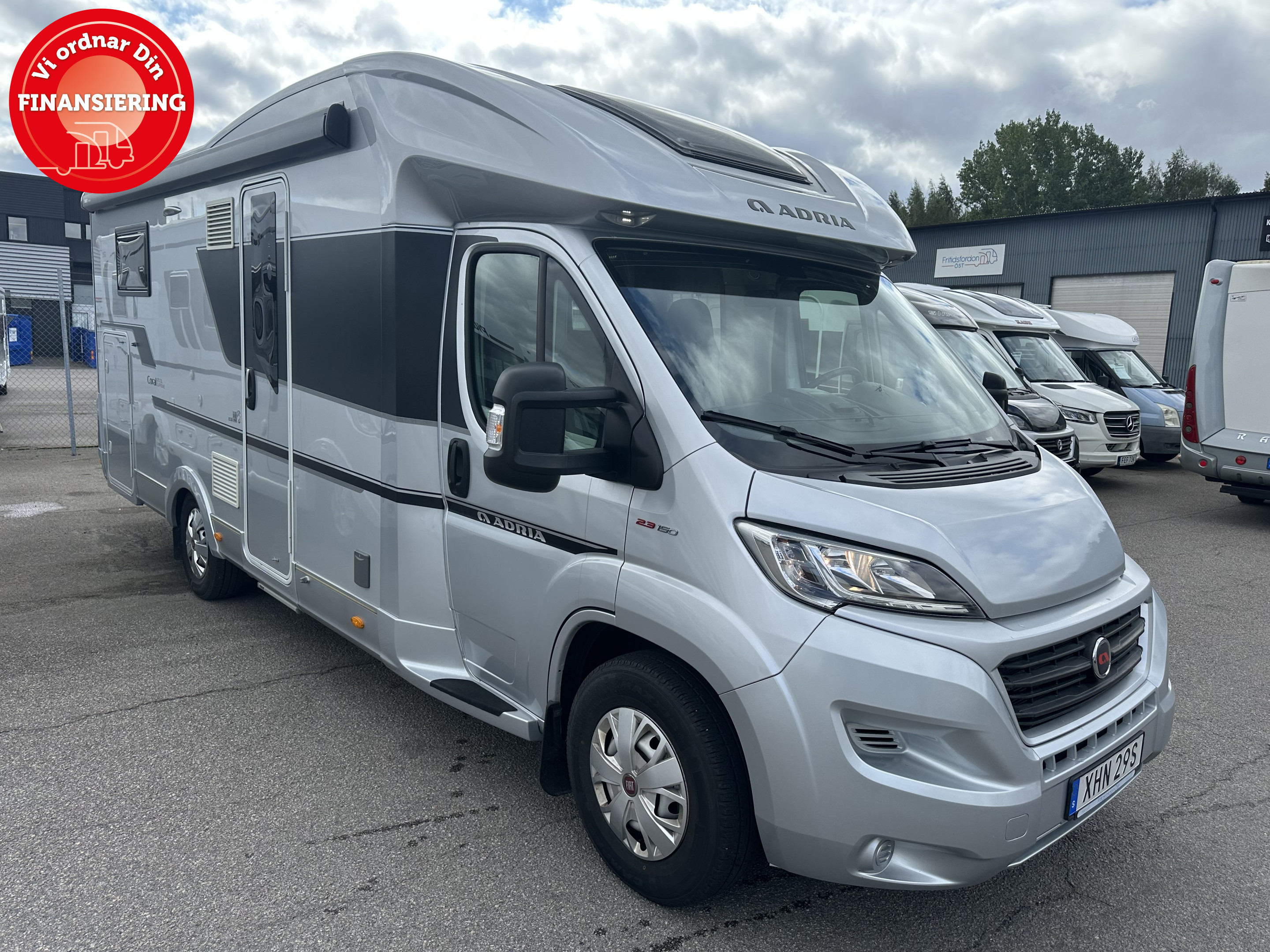 Produktbild 1 - Adria CORAL 670 DL 2019