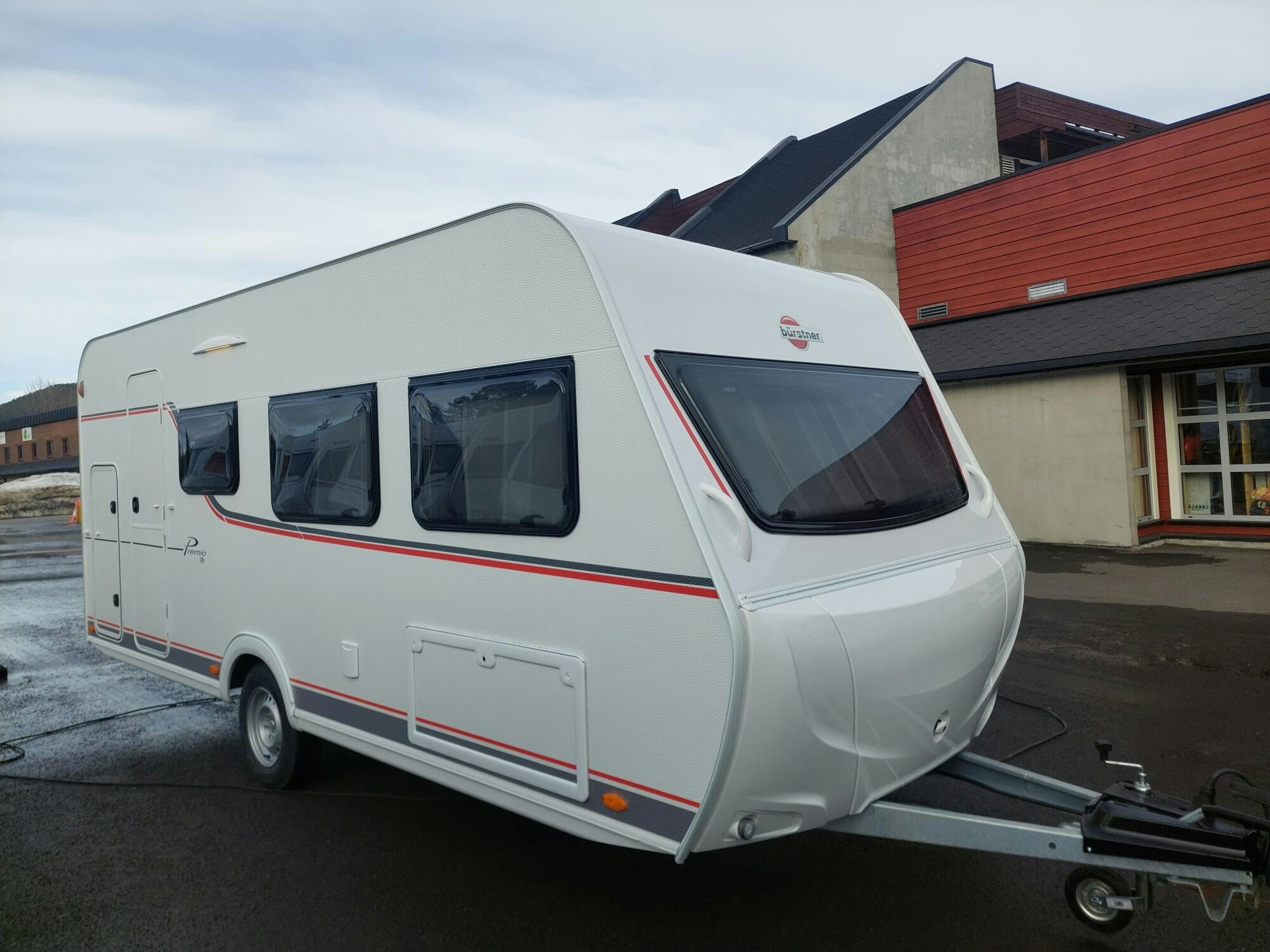 [general.product.image.short] 1 - Bürstner Premio Life  490 TK 2025