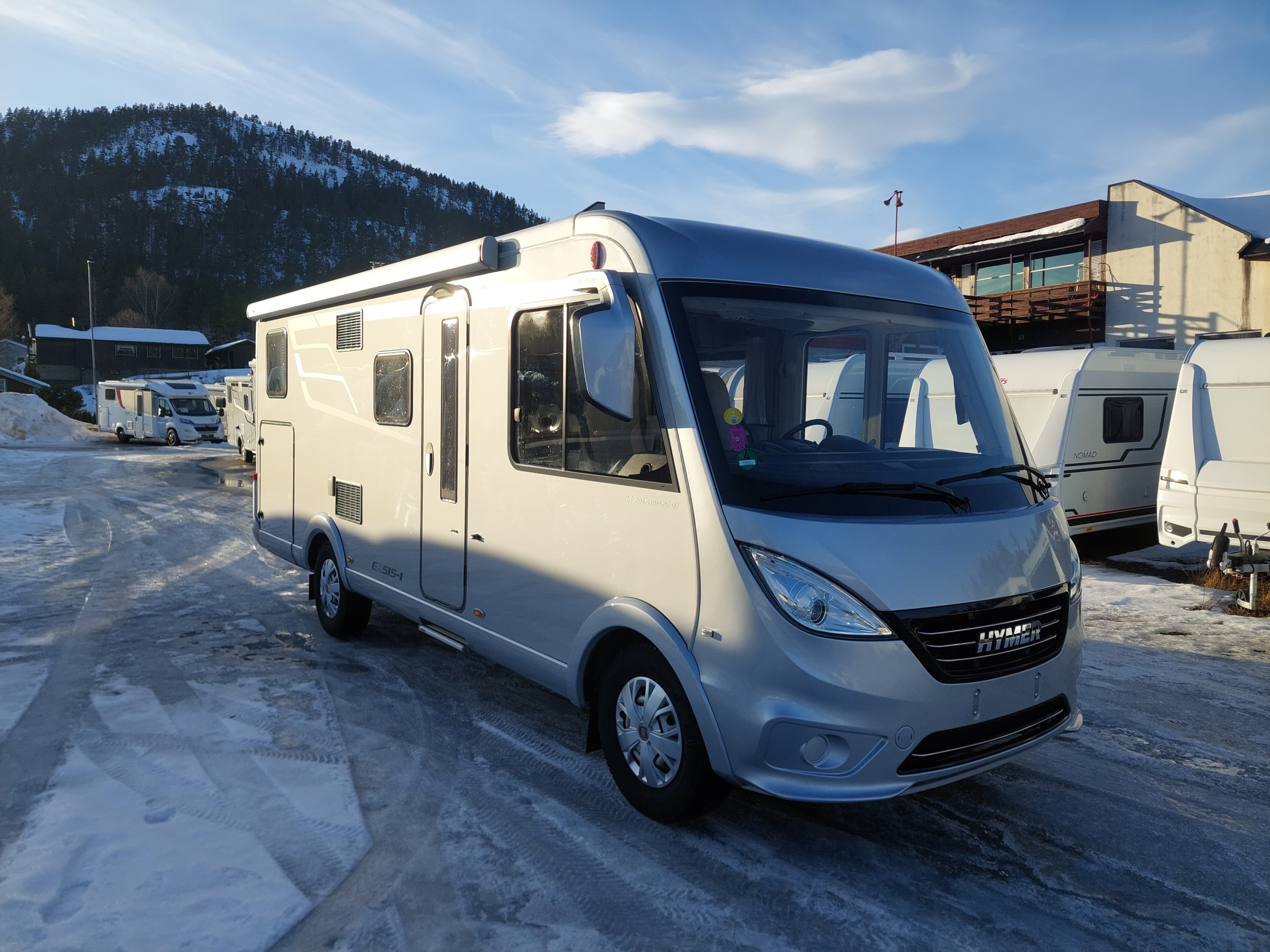 [general.product.image.short] 1 - Hymer Exsis I 588 Facelift 2019