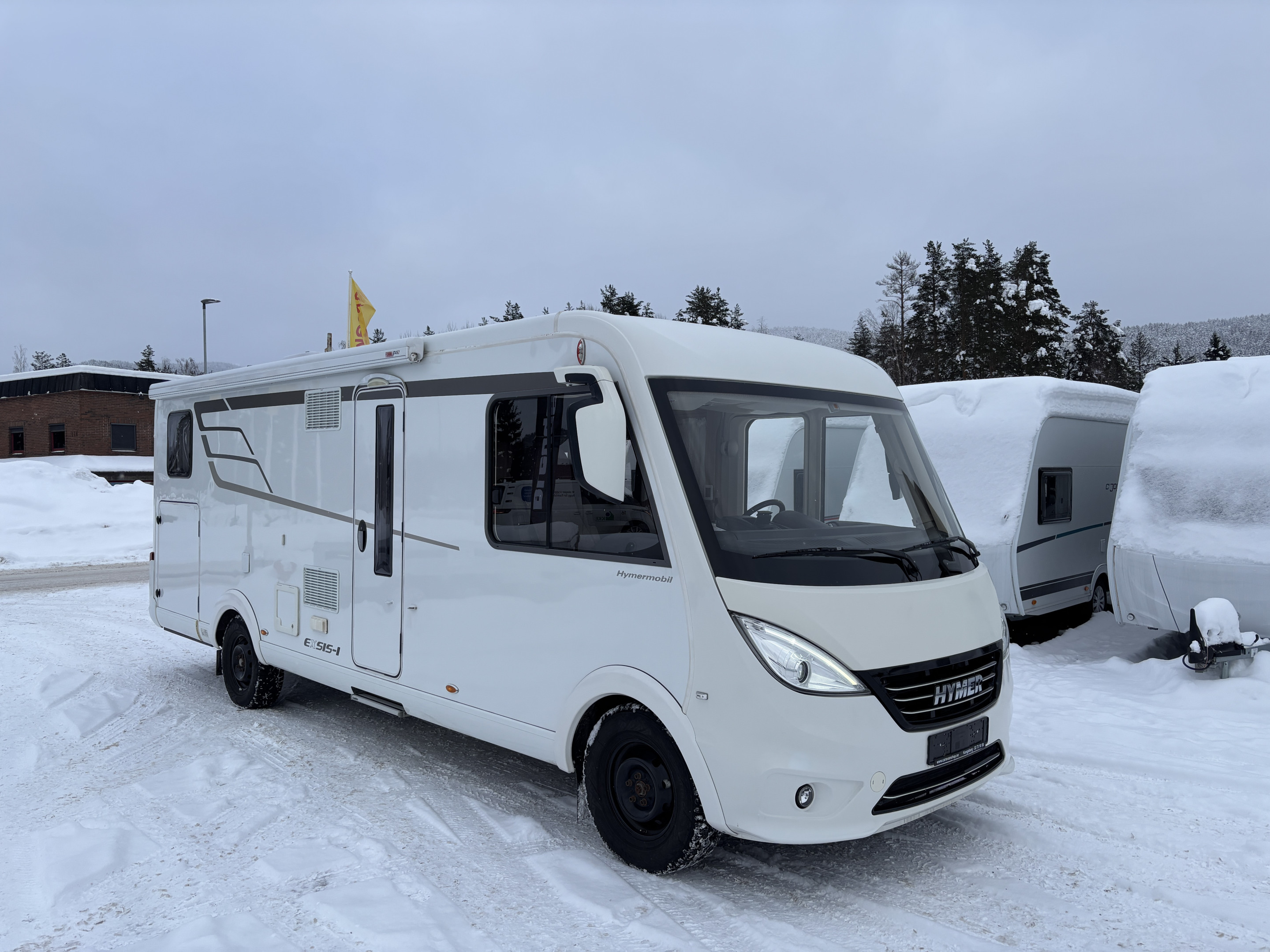 [general.product.image.short] 1 - Hymer Exsis I 678 Facelift / Vinterhjul / Tilhenge