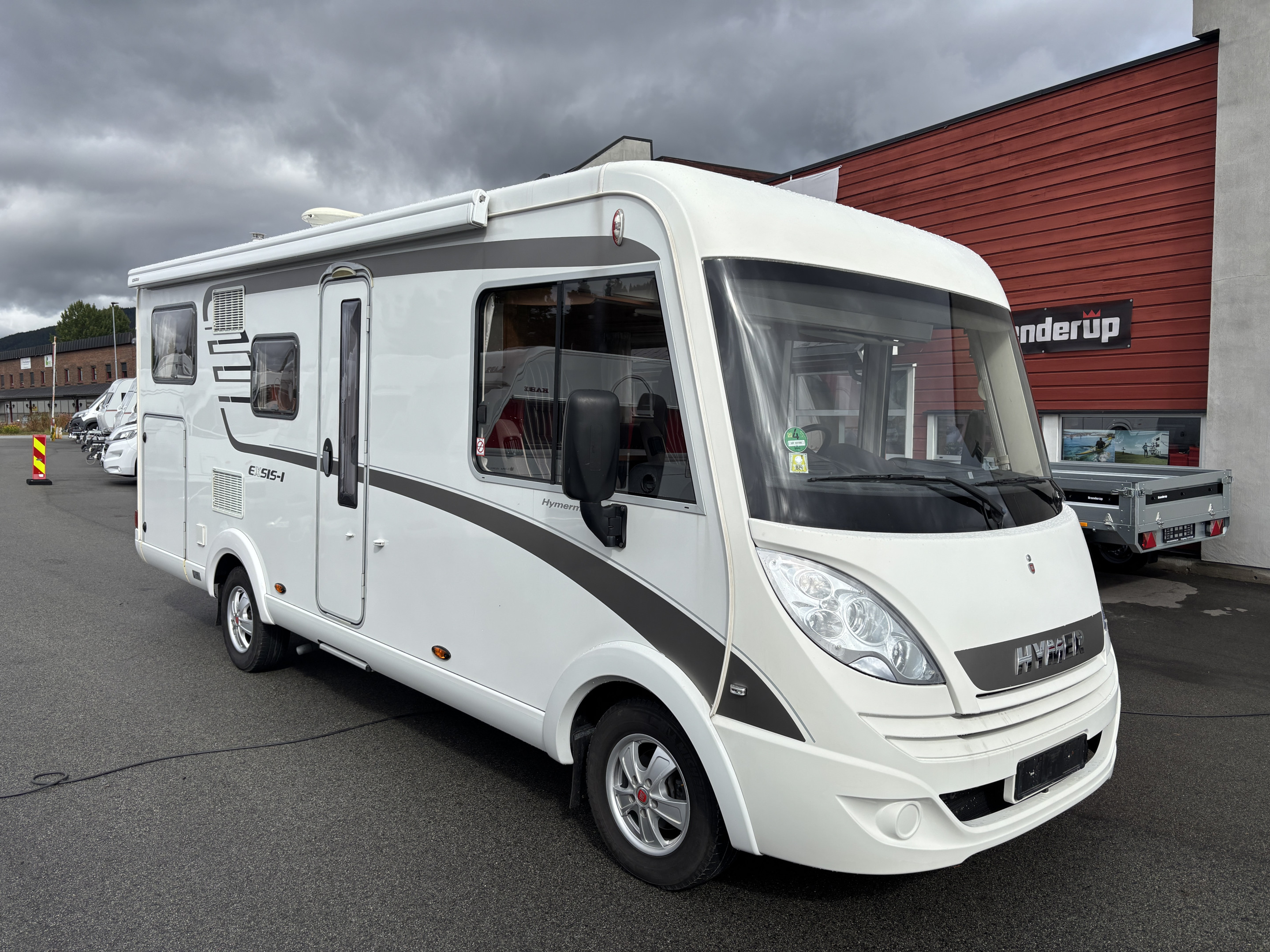 [general.product.image.short] 1 - Hymer Exsis I 614 2013