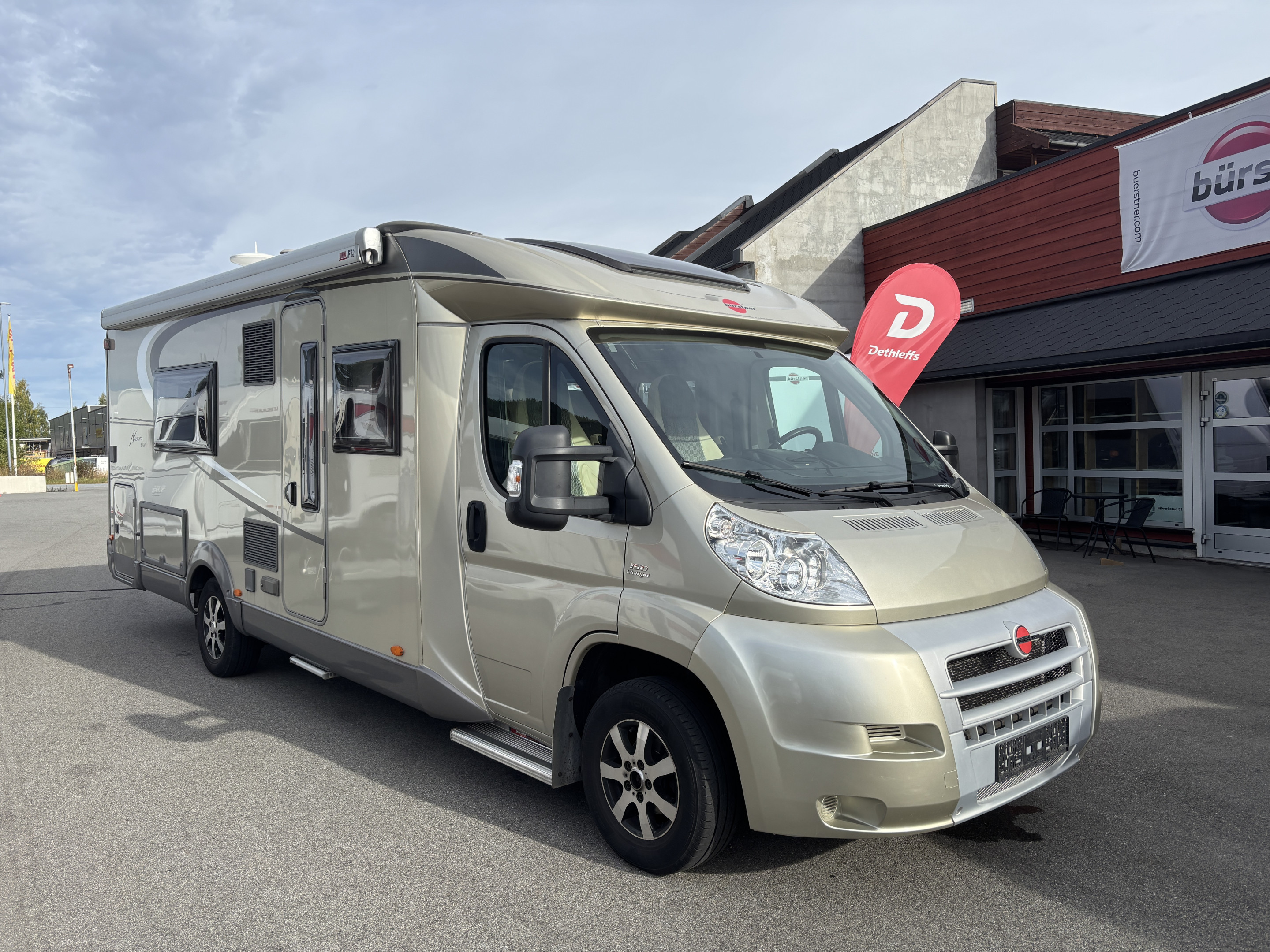 [general.product.image.short] 1 - Bürstner Nexxo T 720 150 HK / AUT 2012
