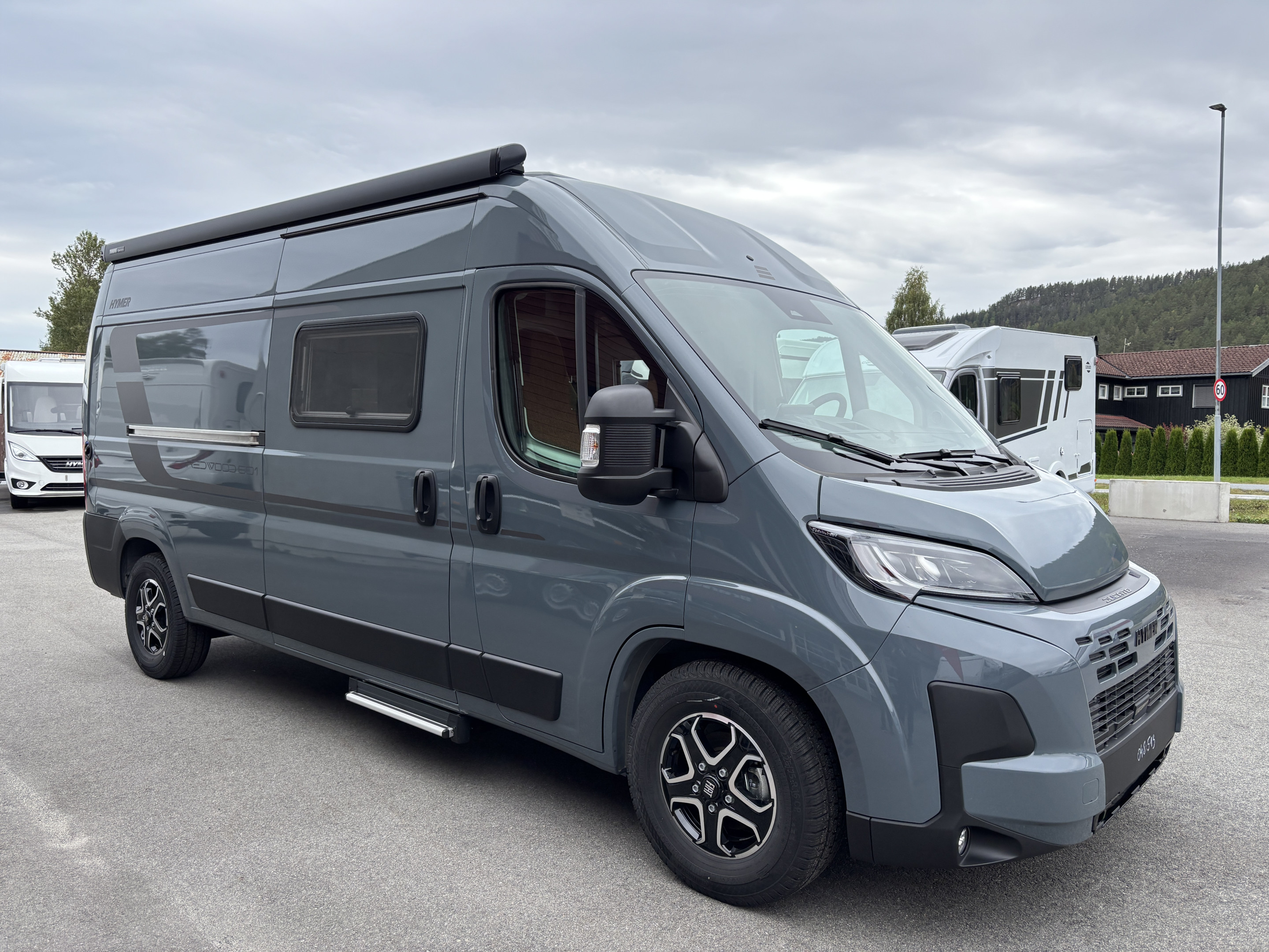 [general.product.image.short] 1 - Hymer Redwood 601 2027