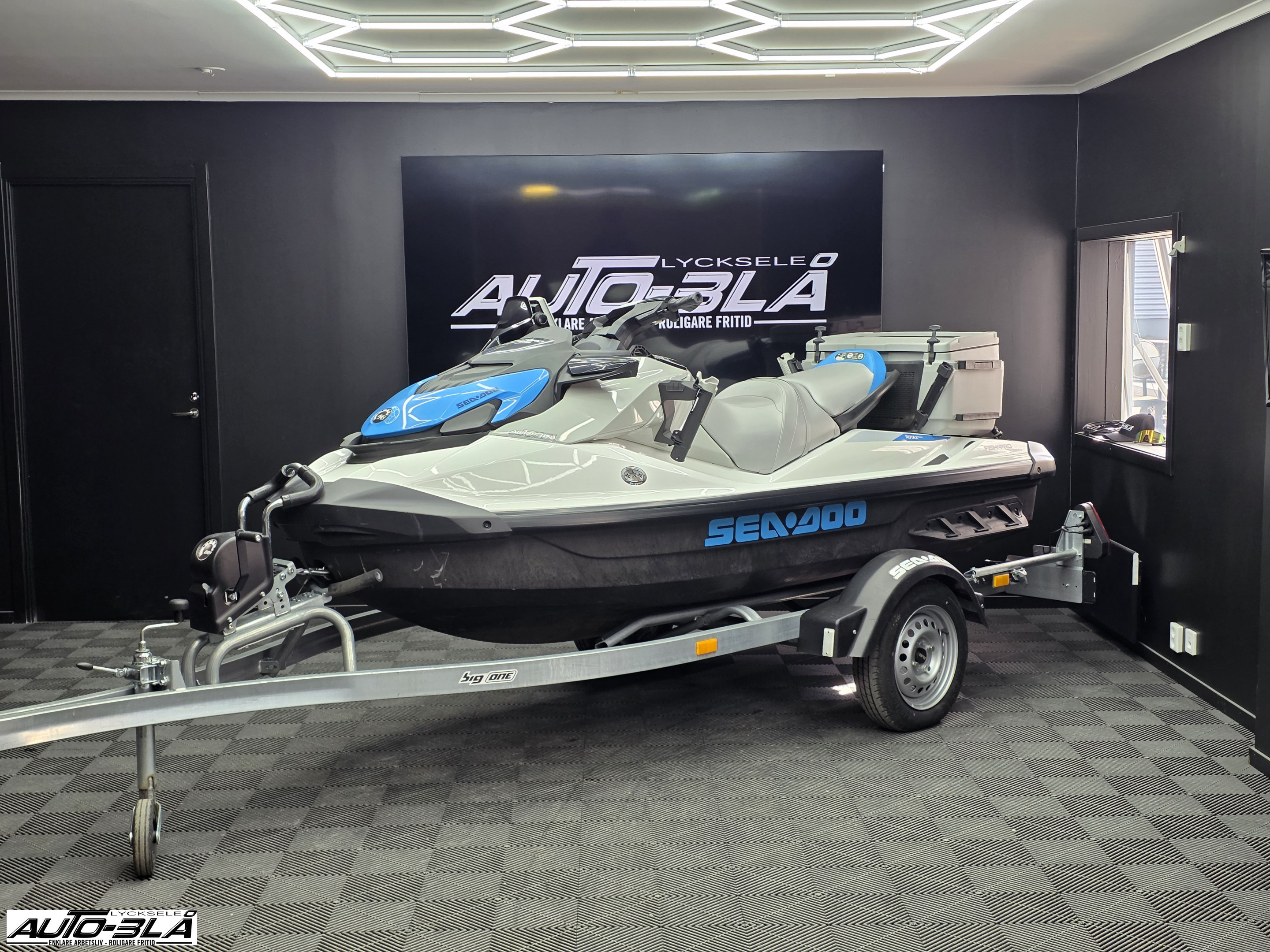 Produktbild 1 - Sea-Doo (Demo)FishPro GTI Scout iDF 130 White / Gu