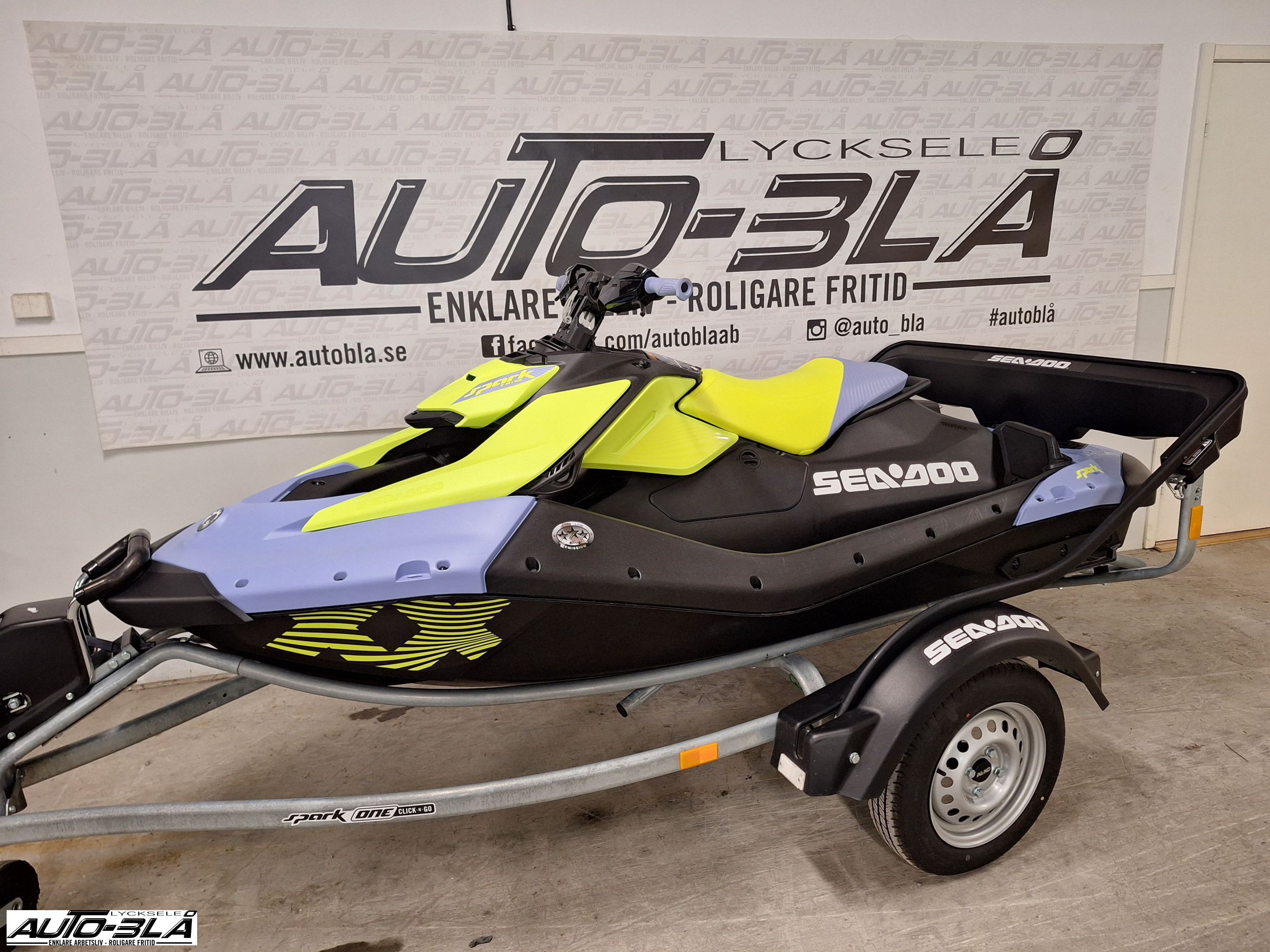 Produktbild 1 - Sea-Doo (DEMO) Spark 1up Trixx 90 Vapor blue/yello