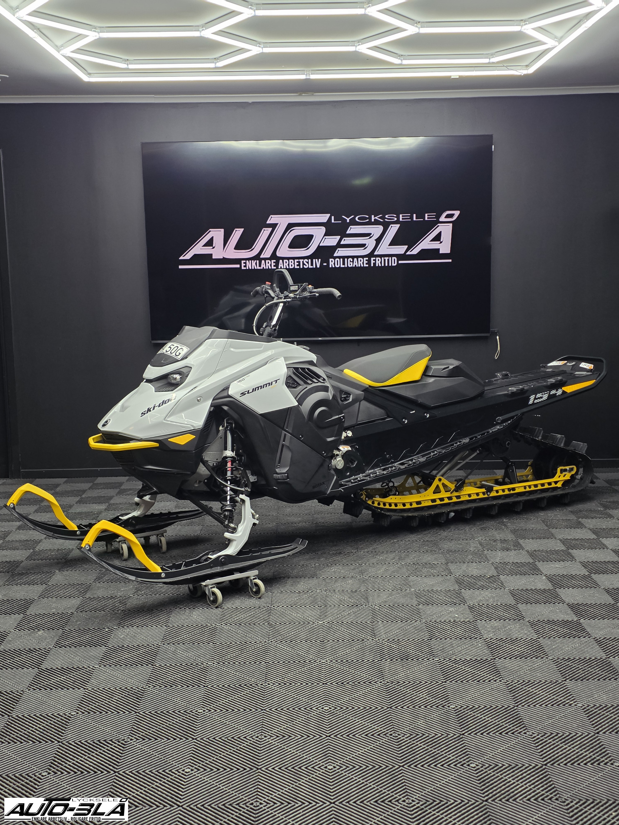 Produktbild 1 - Ski-doo SUMMIT SP 154 850 2023