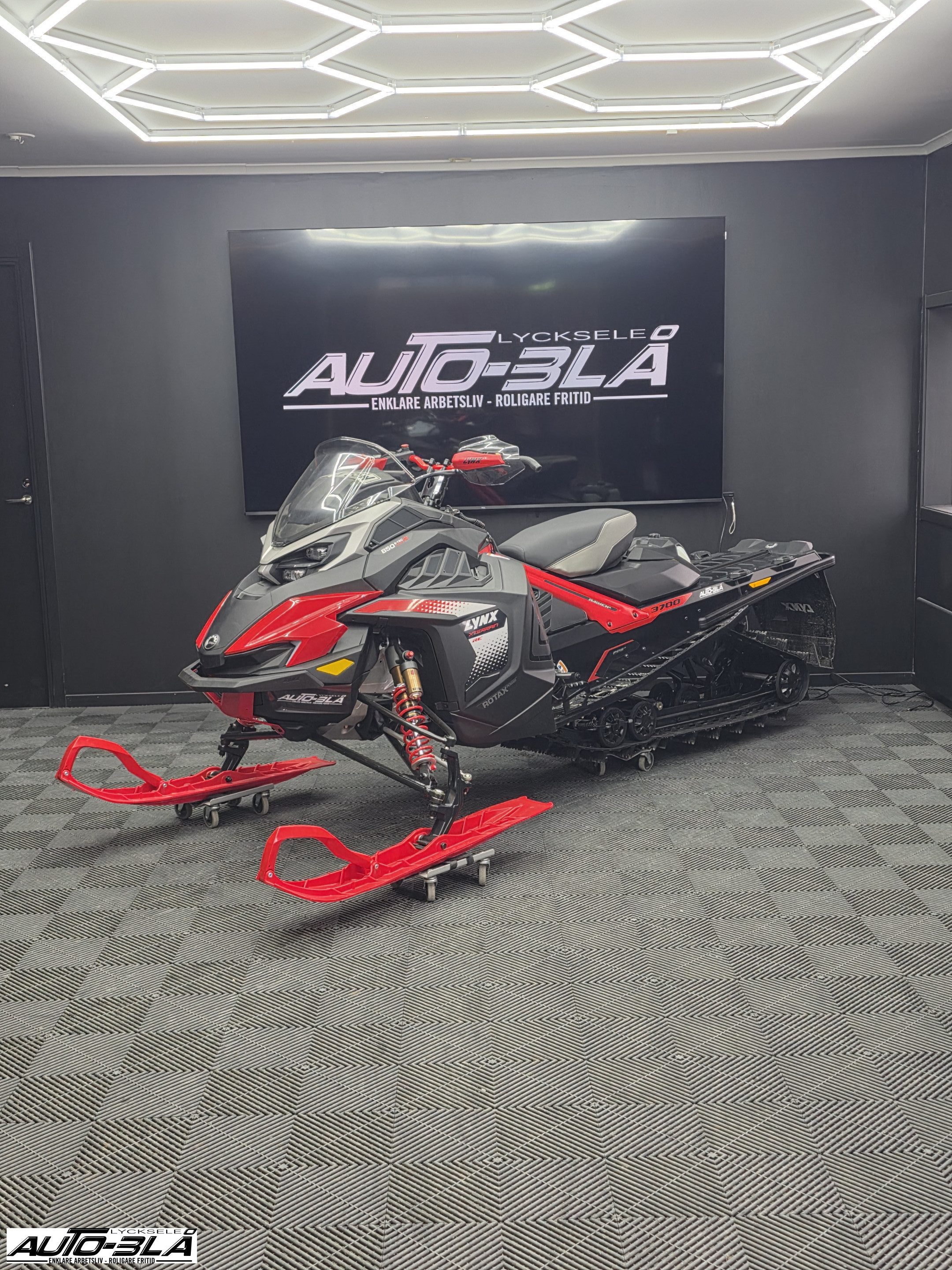 Produktbild 1 - Lynx (DEMO)XTerrain RE 850 E-TEC Turbo Rwith WIS 1