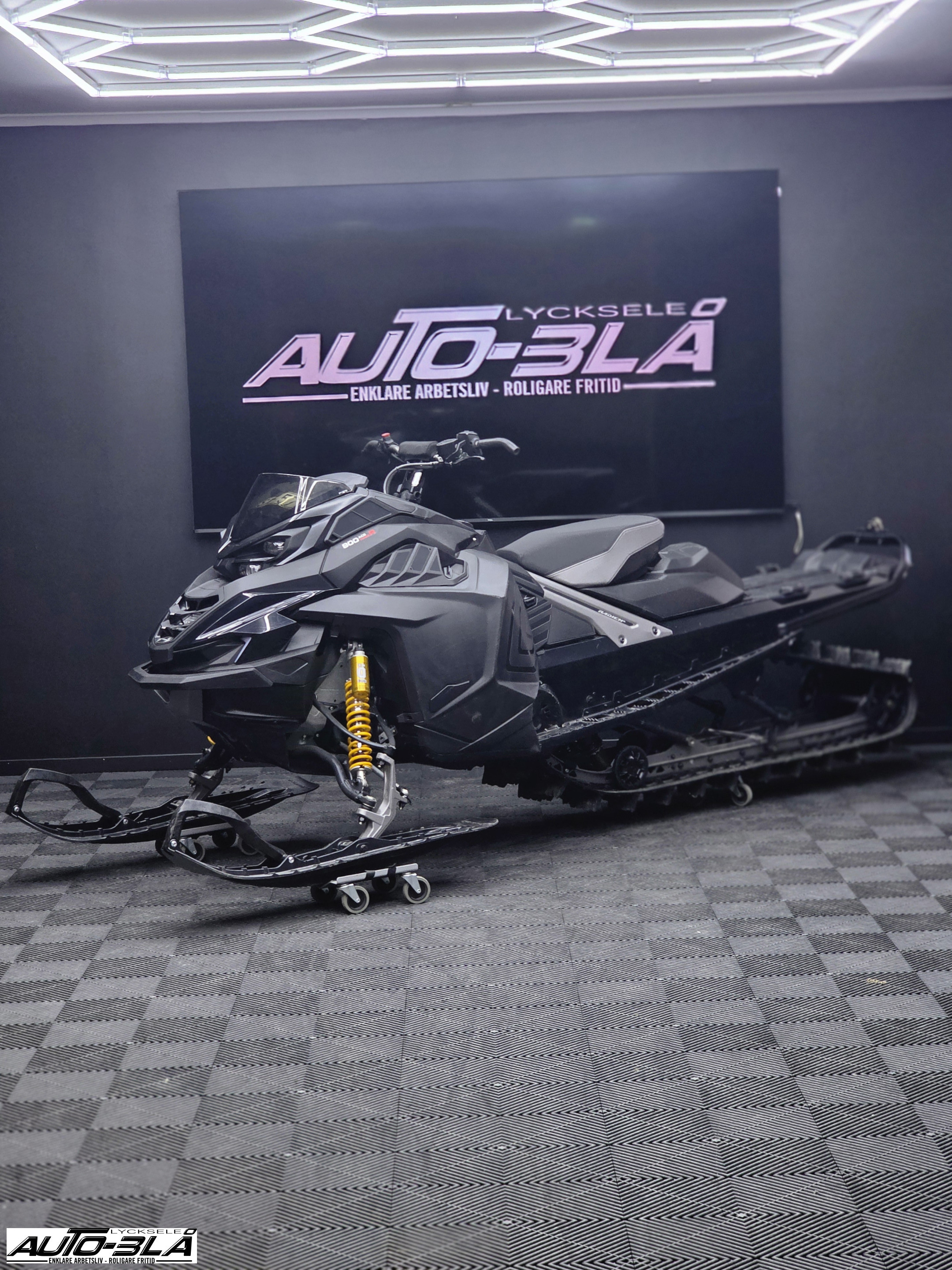Produktbild 1 - Lynx BRUTAL RE 900 Turbo R Shorty 36 2025