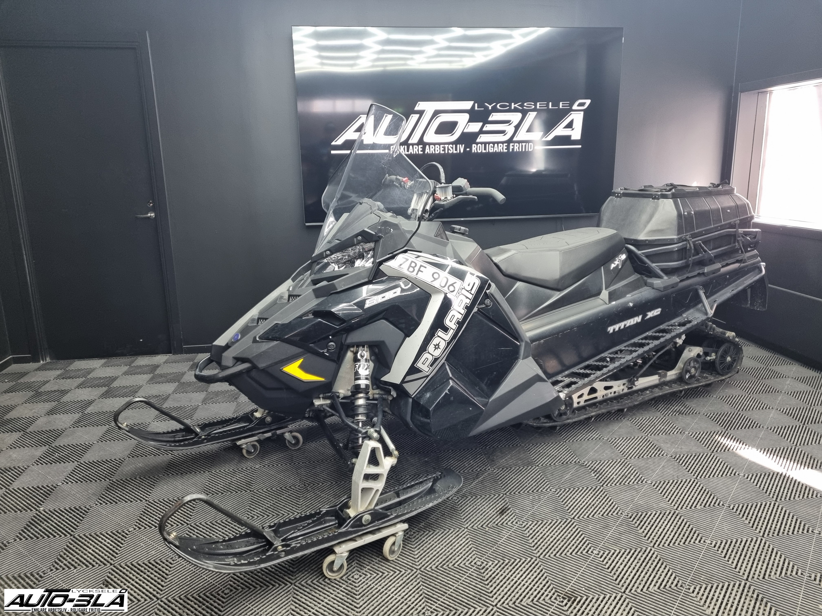 Produktbild 1 - Polaris 800 TITAN XC 155 2018