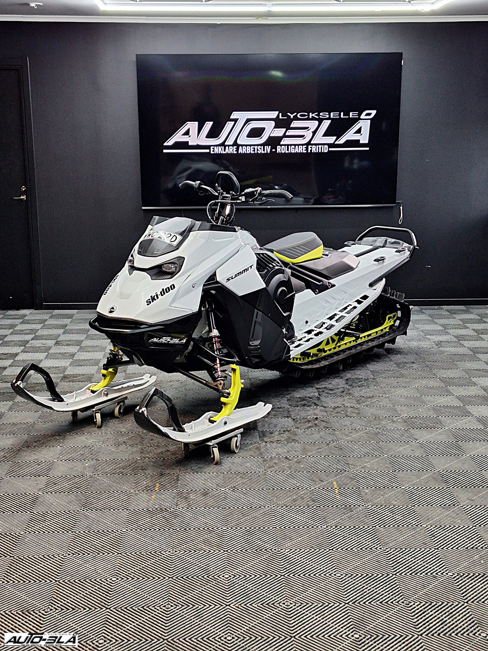 Produktbild 1 - Ski-doo SUMMIT EDGE 850 E-TEC 2025