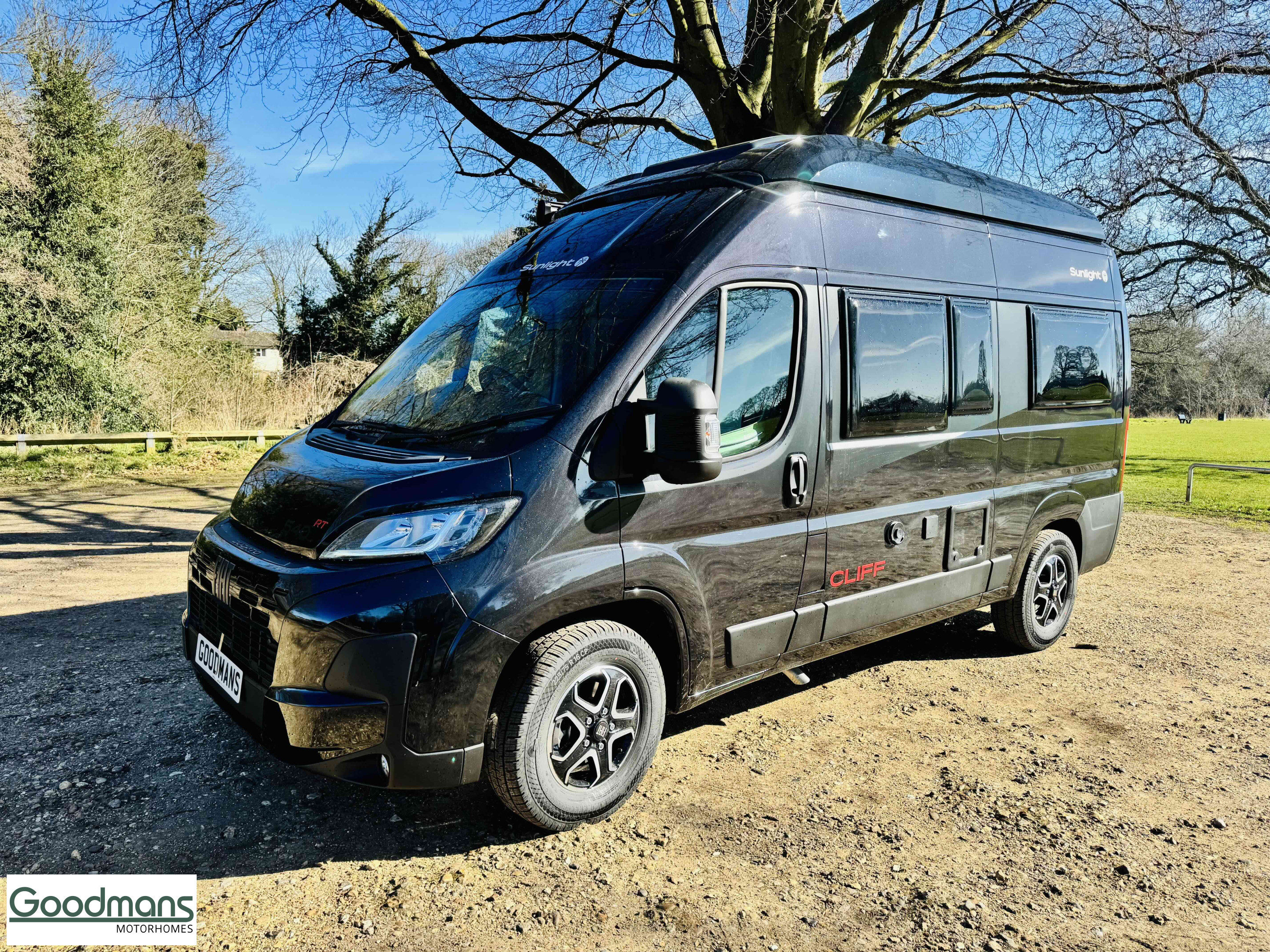 [general.product.image.short] 1 - Sunlight CLIFF 540 RT ADVENTURE AUTO 2026