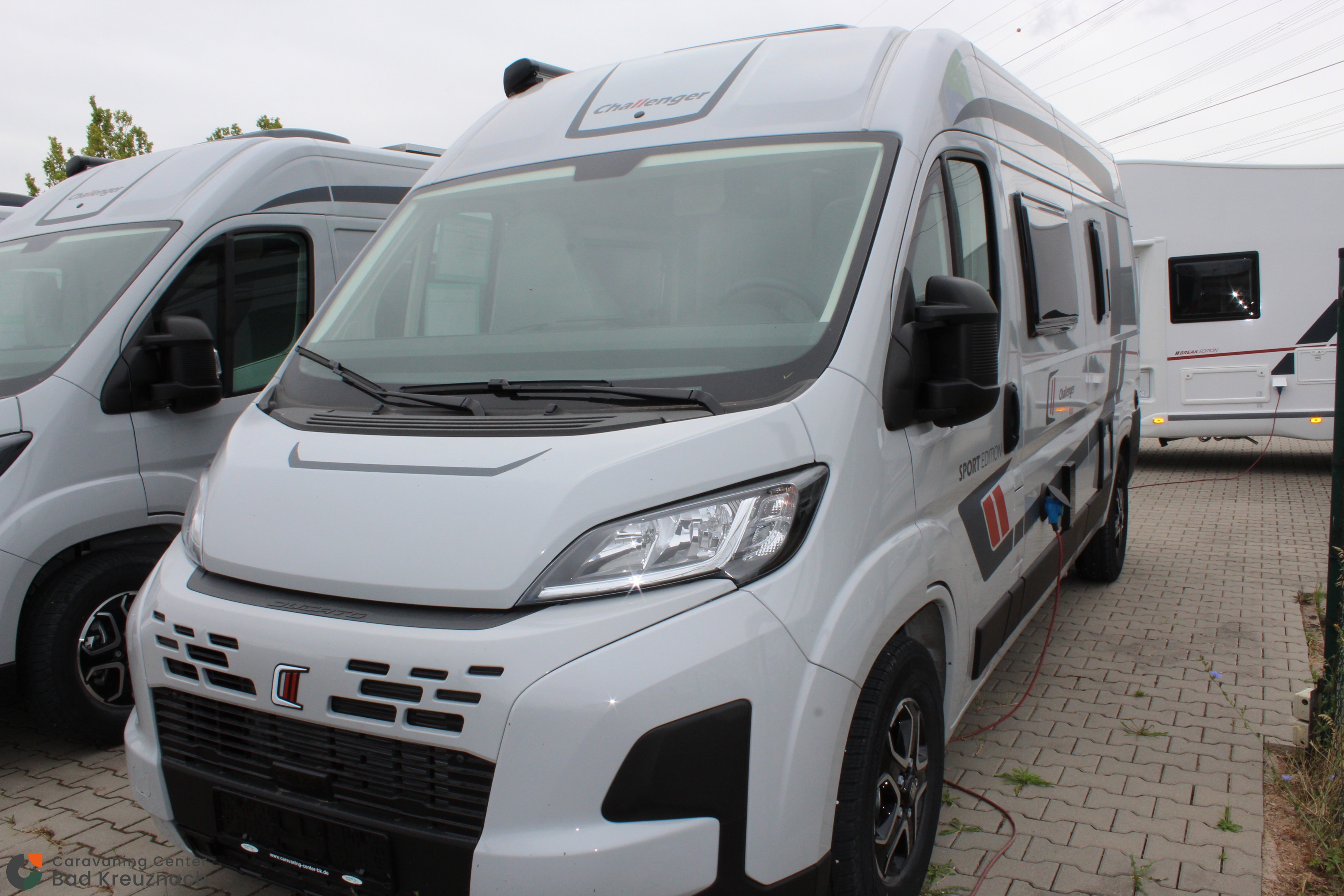 [general.product.image.short] 1 - Challenger Van V114M Sport Edition*Solar.Arctic.Au