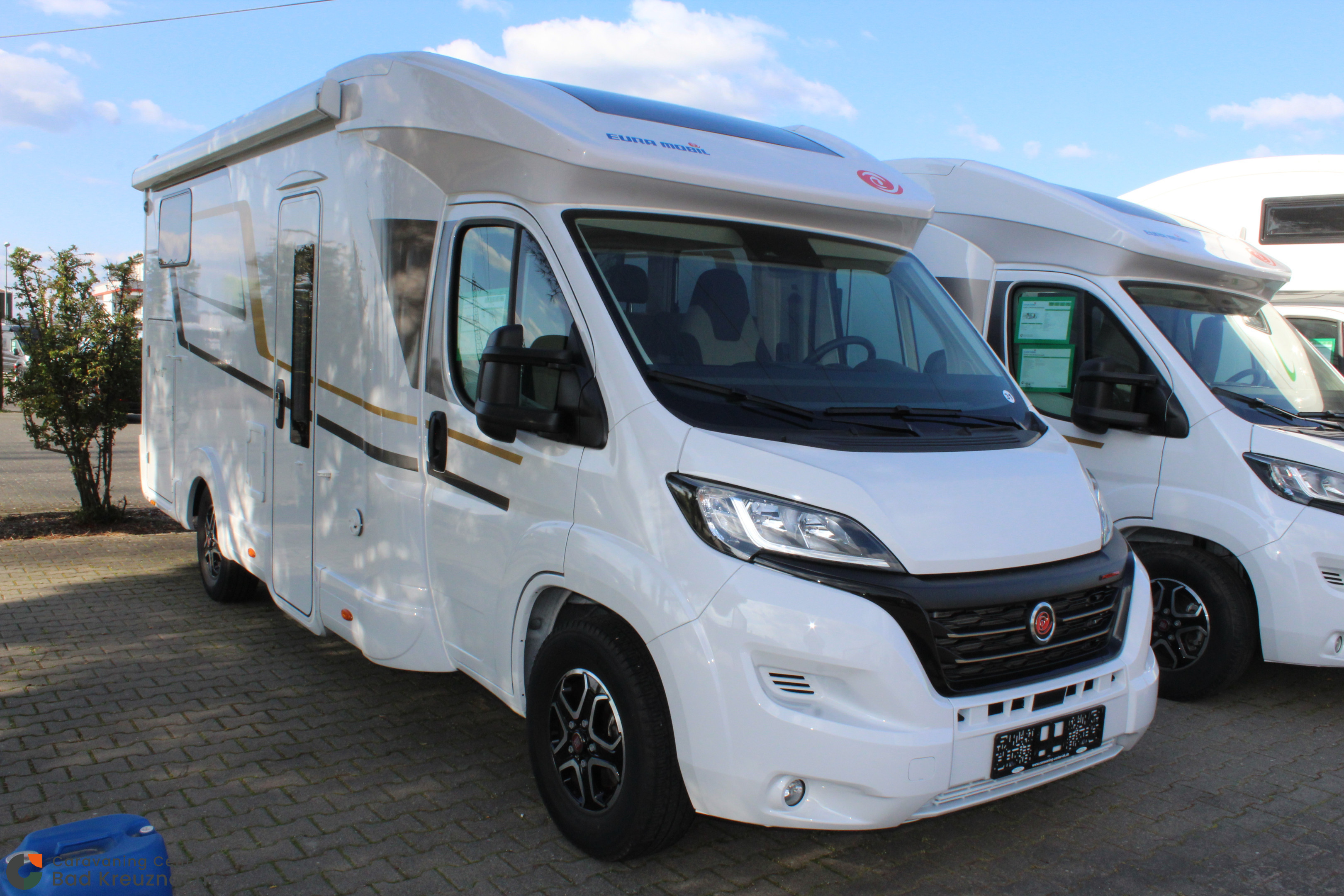 [general.product.image.short] 1 - Eura Mobil Profila T 695 EB Maxifahrwerk 2024