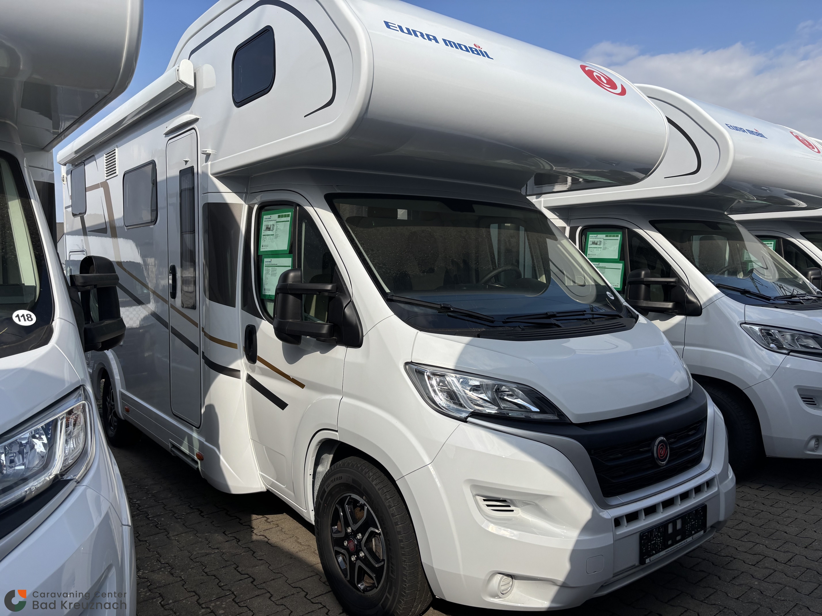 [general.product.image.short] 1 - Eura Mobil Activa One 690 HB Maxifahrwerk 2024