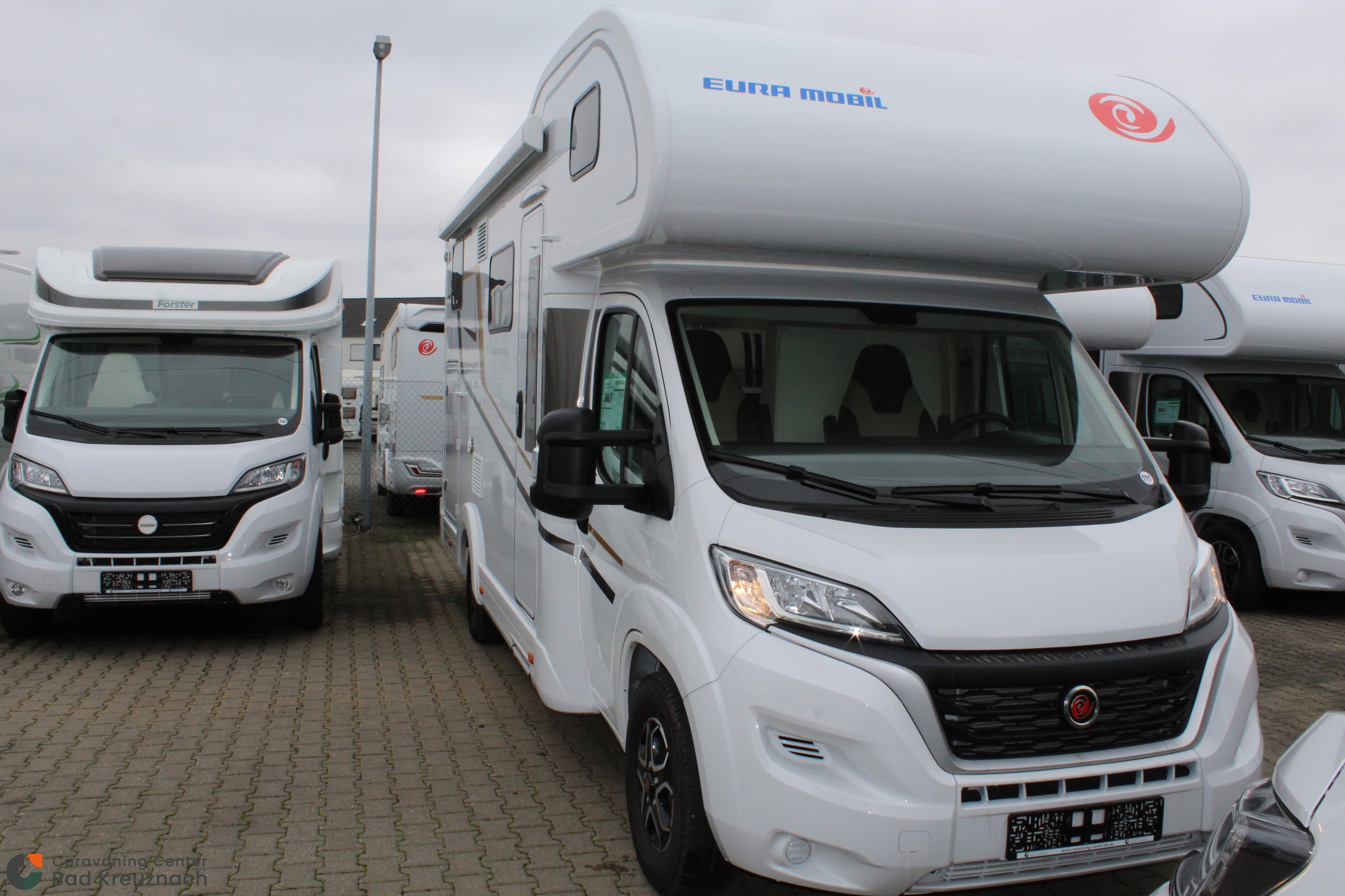[general.product.image.short] 1 - Eura Mobil Activa One 690 HB Maxifahrwerk 2024