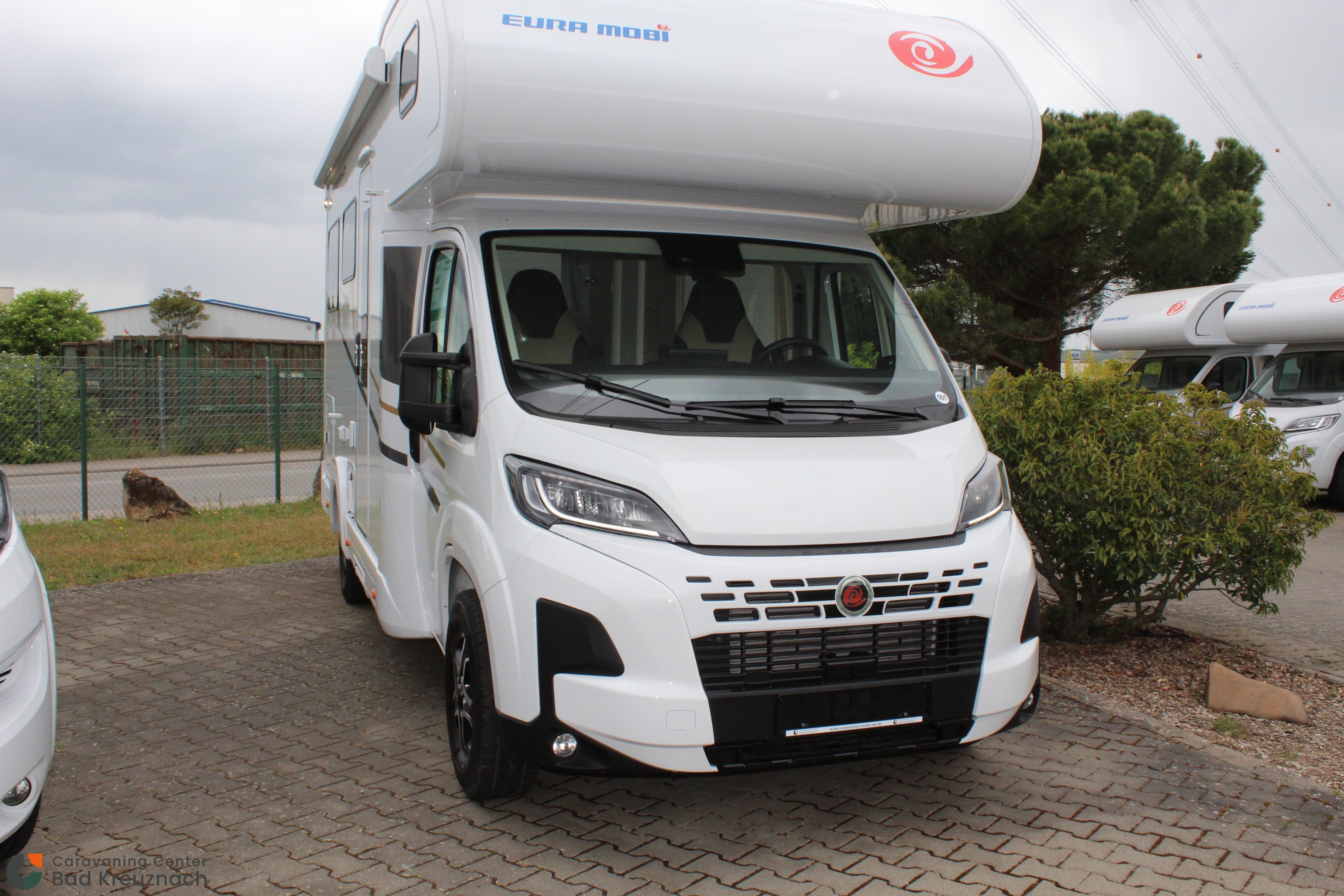 [general.product.image.short] 1 - Eura Mobil Activa ONE 650 HS *Automatik*Anschlußga