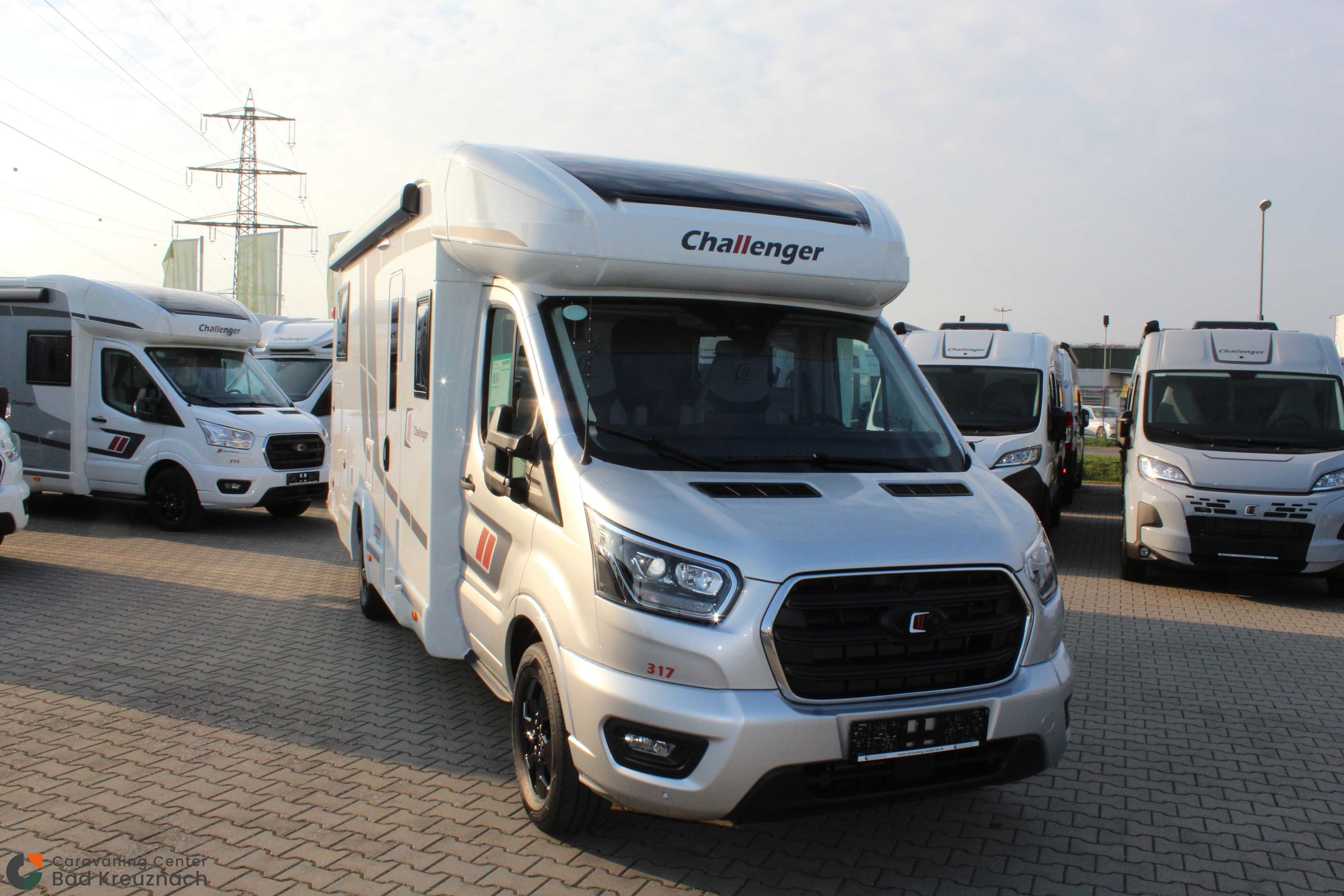 [general.product.image.short] 1 - Challenger 317 Cosy Edition*Arctic*Ford Drive*4.1T