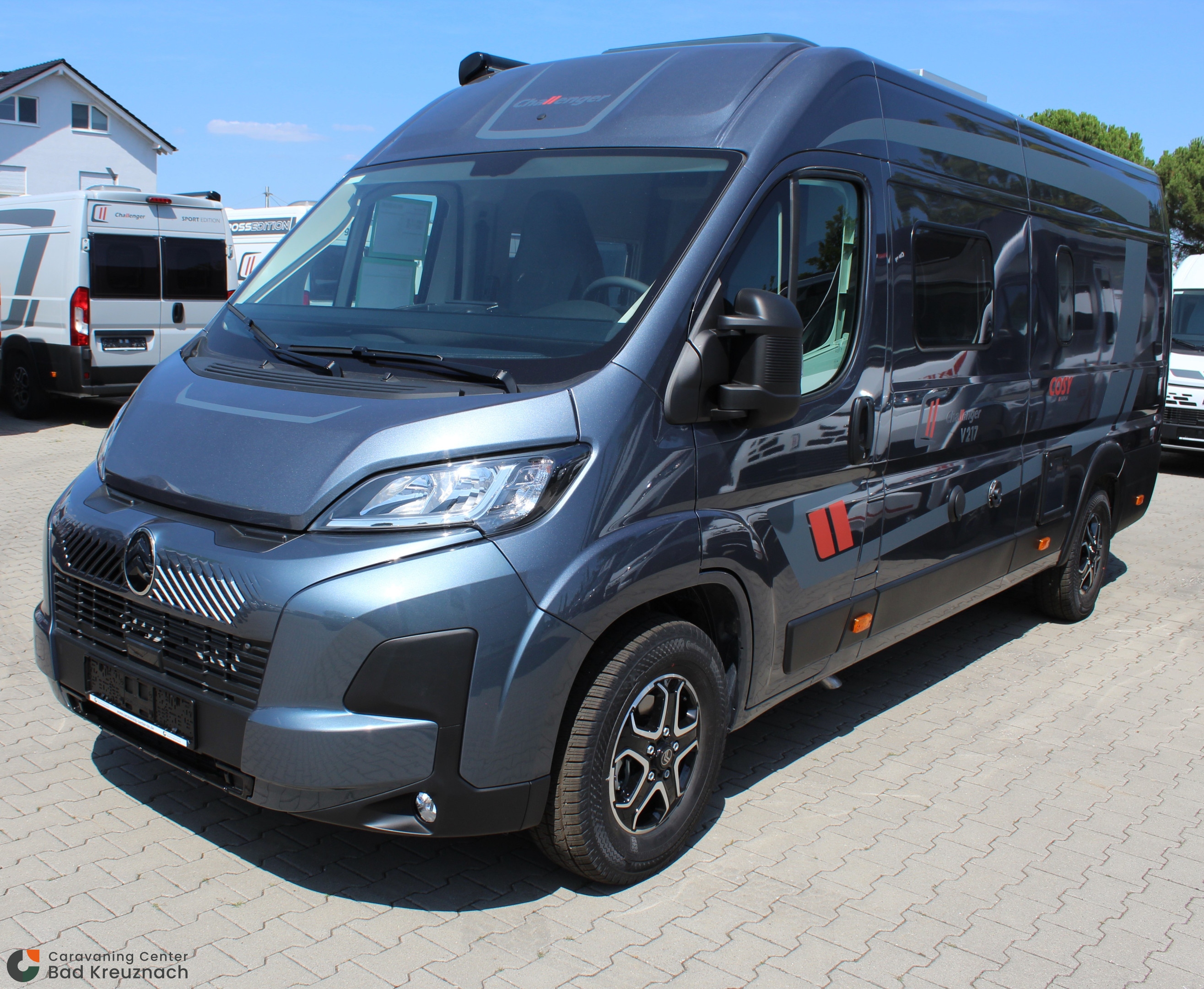 [general.product.image.short] 1 - Challenger Van V217 Cosy Edition*Artic Paket*Solar