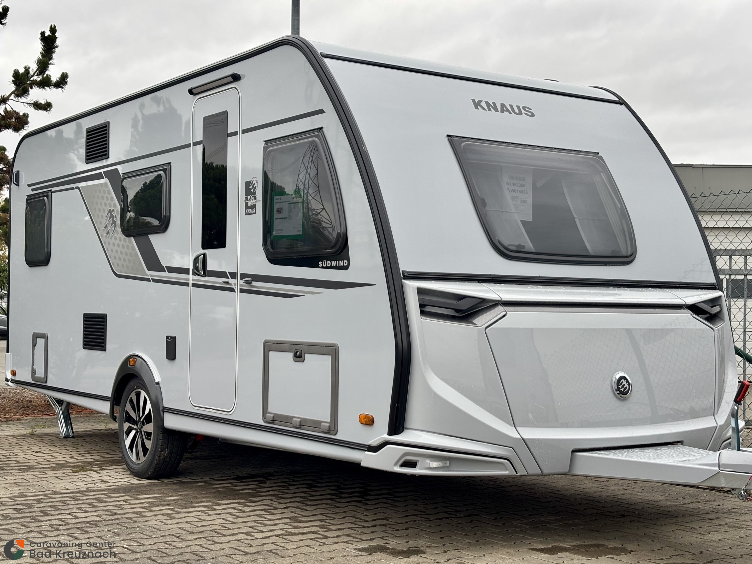 [general.product.image.short] 1 - Knaus SÜDWIND BLACK SELECTION 500 QDK 2027