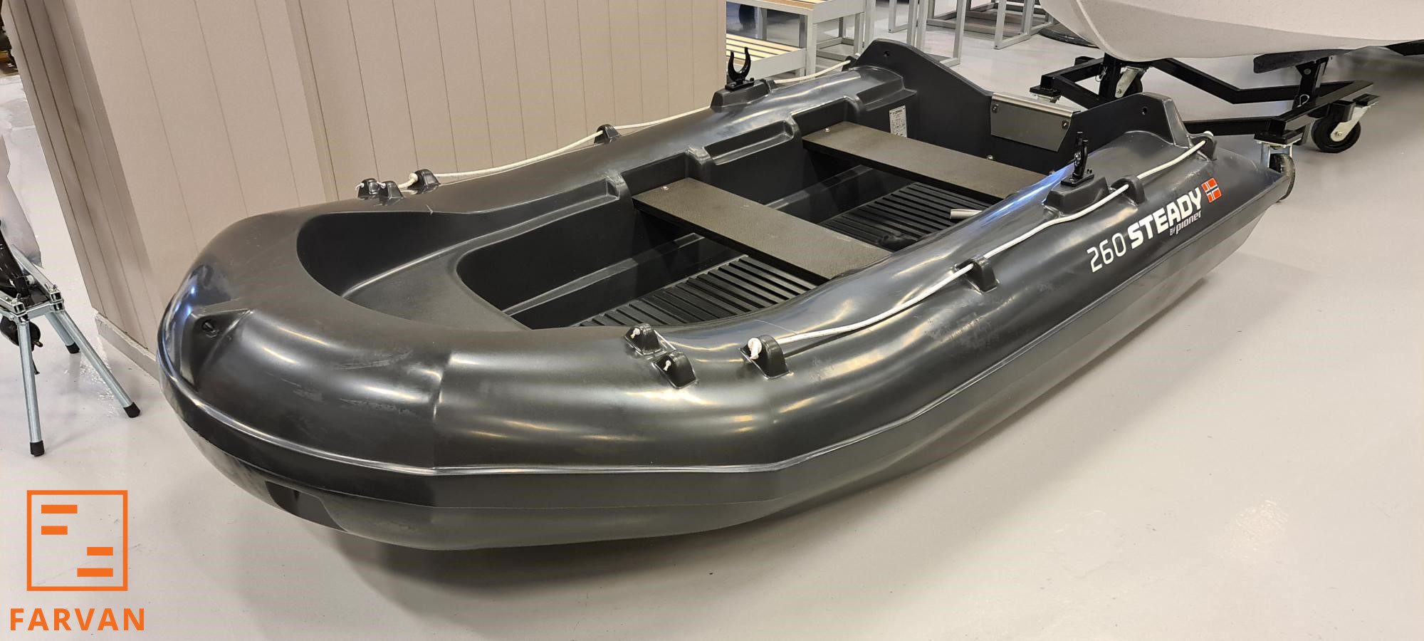 [general.product.image.short] 1 - Steady Steady 260, mørk grå 2026