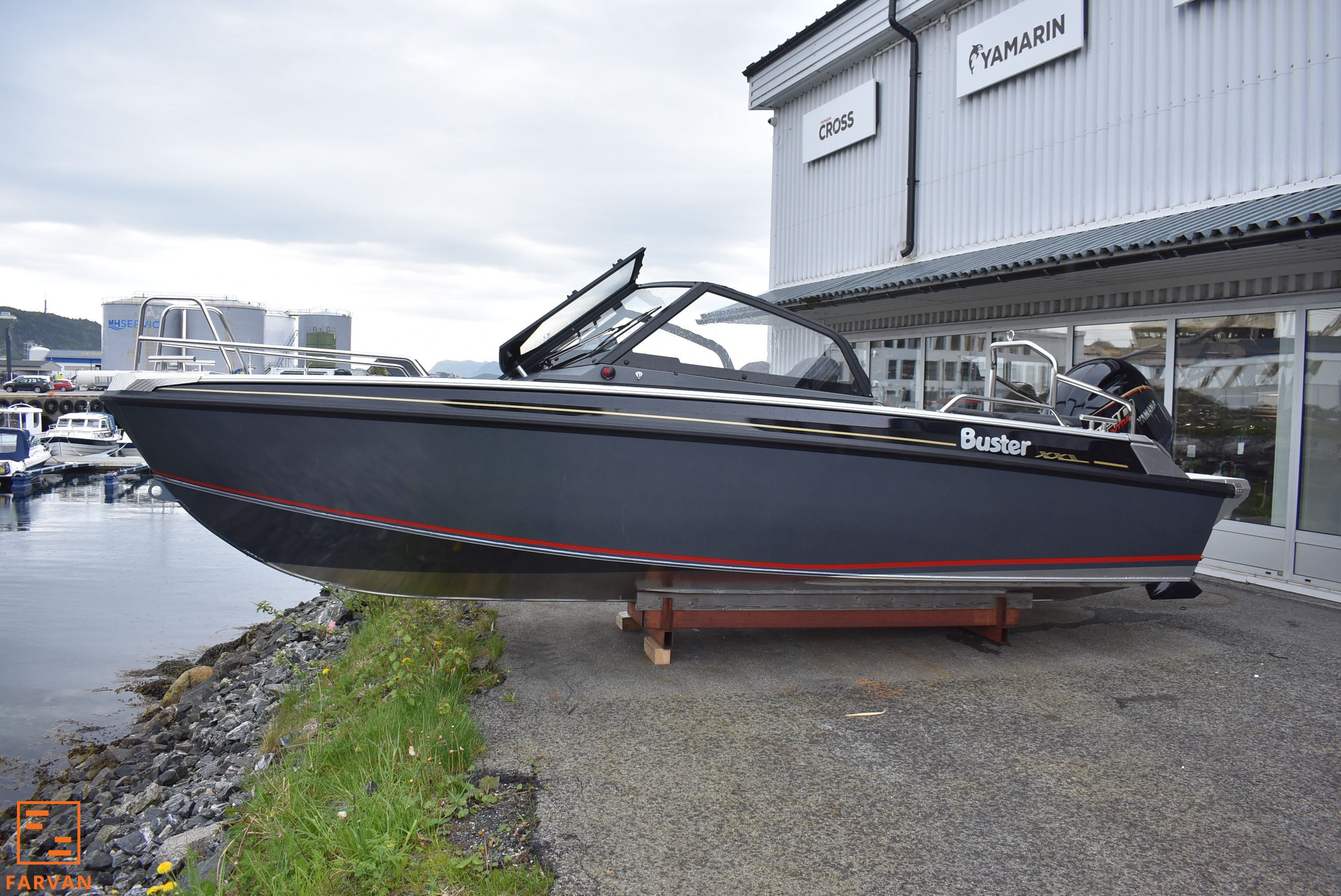 [general.product.image.short] 1 - Buster BUSTER XXL VMAX m/Yamaha VF150XB 2026