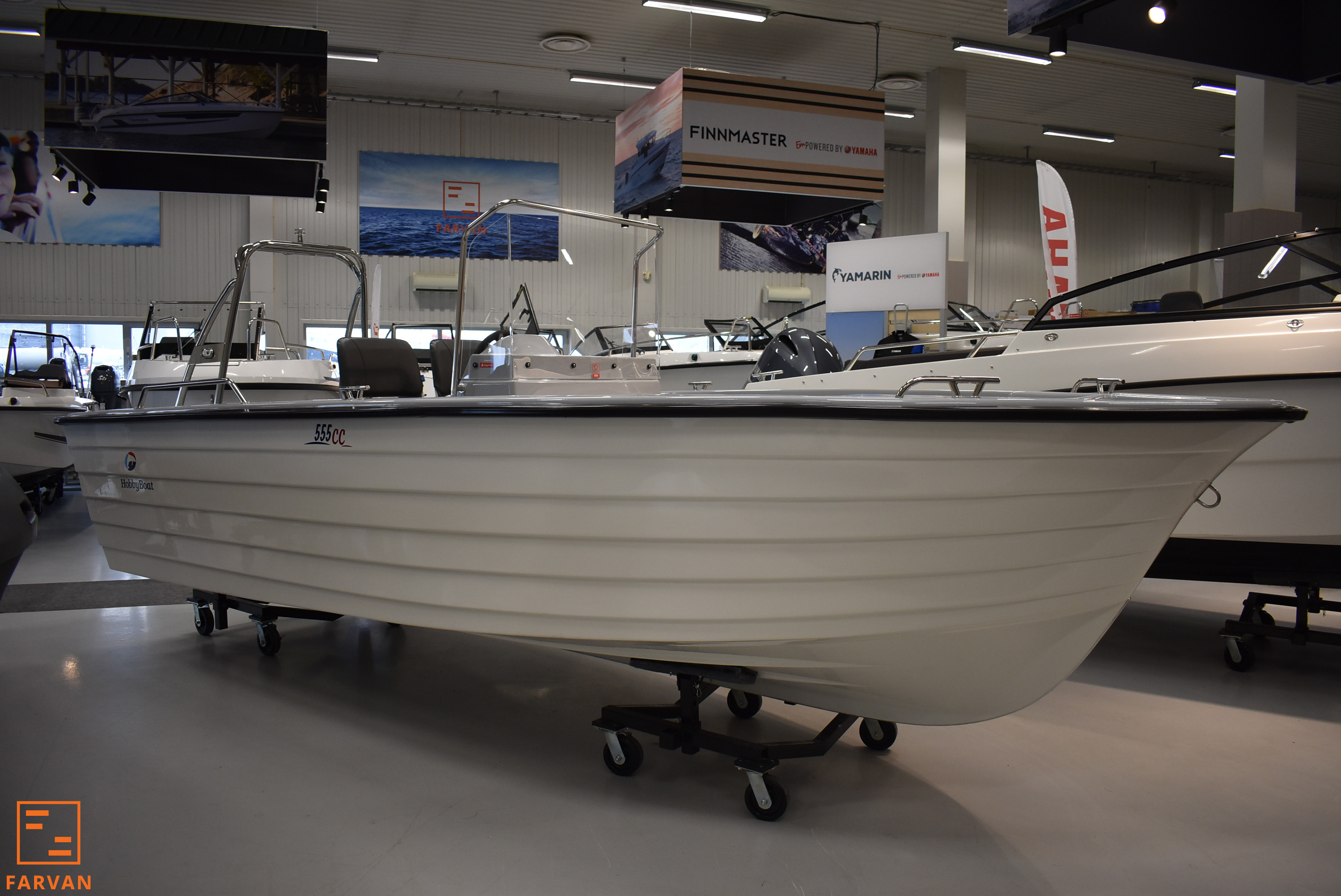 [general.product.image.short] 1 - Hobby Hobby 555 CC med targabøyle 2026