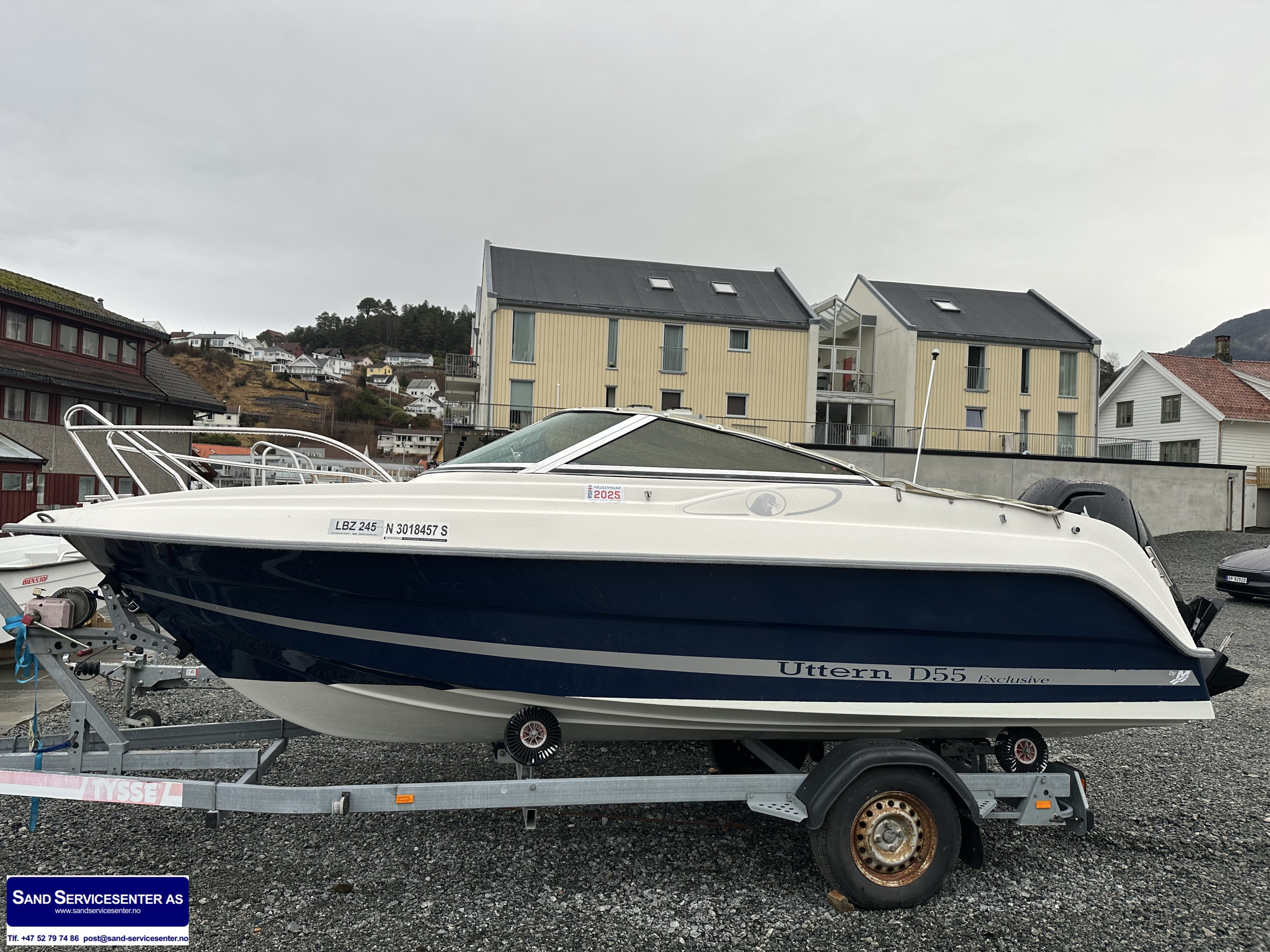 [general.product.image.short] 1 - Uttern D55 Exclusive med Mercury F115ELPT 2008